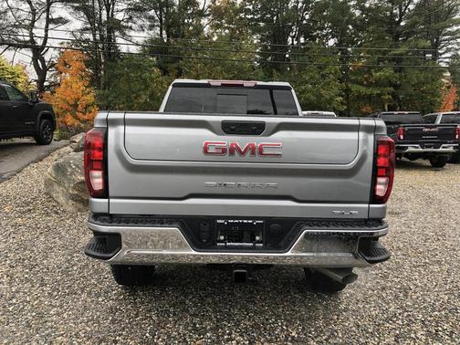 2026 GMC Sierra 2500 SLE