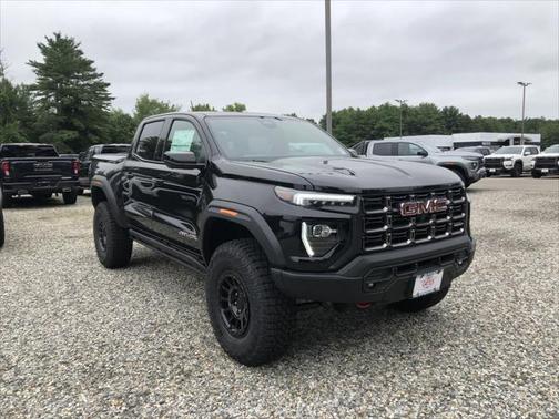2025 GMC Canyon Base