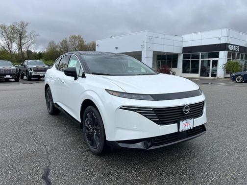 Everest White SPR Black 2026 Nissan Murano Platinum