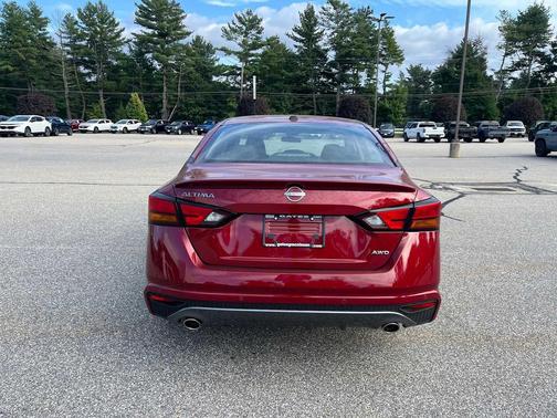 Scarlet Ember Tintcoat 2026 Nissan Altima SV AWD
