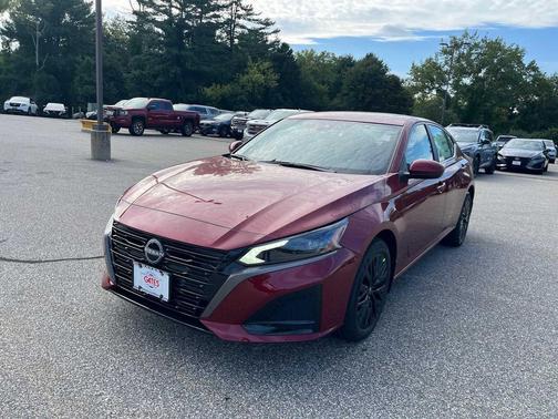 Scarlet Ember Tintcoat 2026 Nissan Altima SV AWD