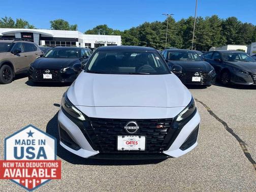Gray Sky Pearl/Super Black 2026 Nissan Altima SR AWD