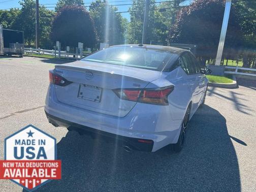 Gray Sky Pearl/Super Black 2026 Nissan Altima SR AWD