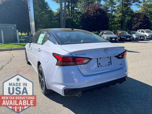 Gray Sky Pearl/Super Black 2026 Nissan Altima SR AWD