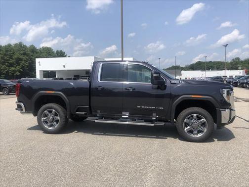 2025 GMC Sierra 2500 SLE