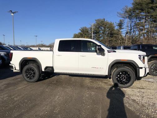 2026 GMC Sierra 2500 AT4