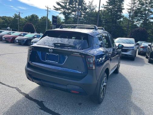Deep Blue Pearl 2026 Nissan Kicks SV