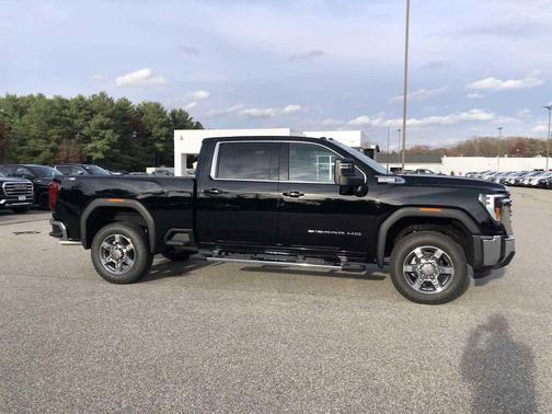 Onyx Black 2026 GMC Sierra 2500 SLE