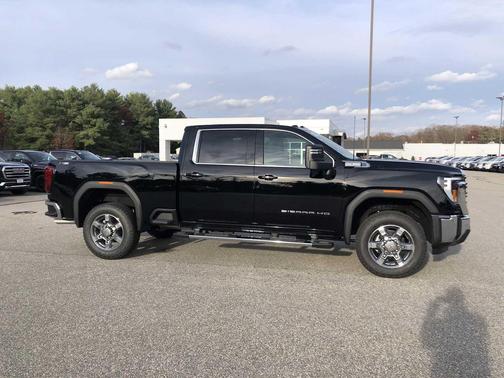 Onyx Black 2026 GMC Sierra 2500 SLE