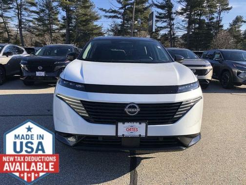 Everest White Pearl Tricoat/Super Black 2026 Nissan Murano Platinum