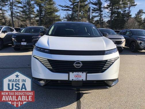 Everest White Pearl Tricoat/Super Black 2026 Nissan Murano Platinum