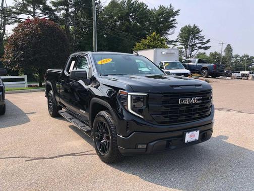 Onyx Black 2023 GMC Sierra 1500 Elevation
