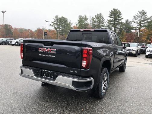 2026 GMC Sierra 1500 SLE