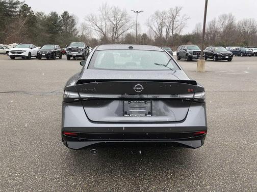 Gun Metallic 2026 Nissan Sentra SR