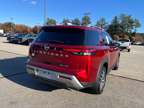 Scarlet Ember 2024 Nissan Pathfinder SL 4WD