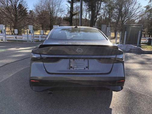 Gun Metallic 2026 Nissan Sentra SR