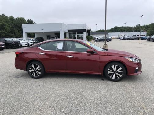 2021 Nissan Altima 2.5 SV