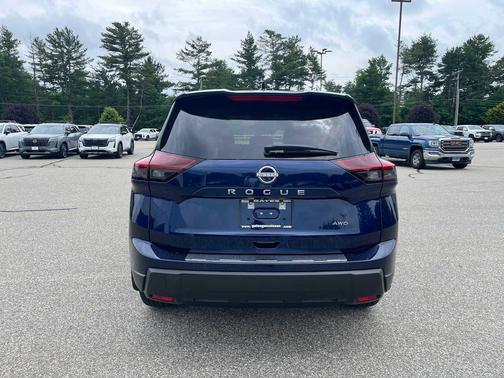 Deep Ocean Blue Pearl 2026 Nissan Rogue SV
