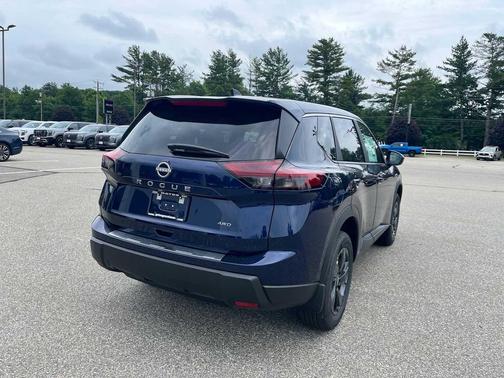 Deep Ocean Blue Pearl 2026 Nissan Rogue SV