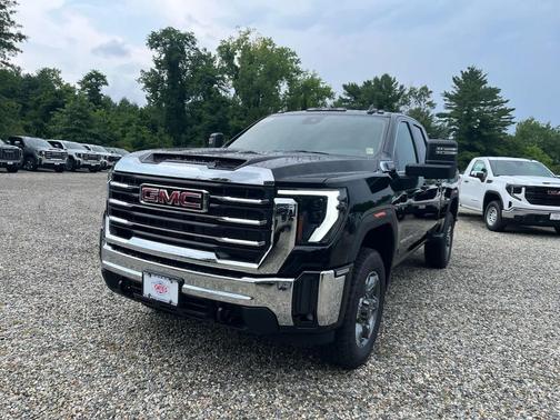 Onyx Black 2026 GMC Sierra 2500 SLE