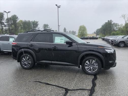2025 Nissan Pathfinder SV 4WD