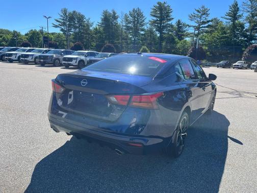 Deep Blue Pearl 2024 Nissan Altima SR Intelligent AWD