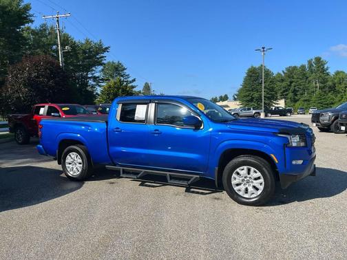 Bluestone Pearl 2024 Nissan Frontier SV