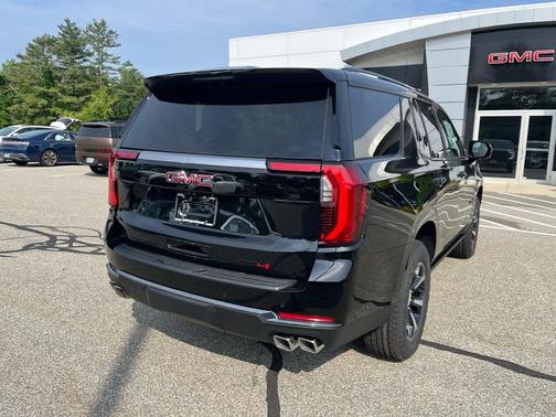 Onyx Black 2026 GMC Yukon 4WD AT4