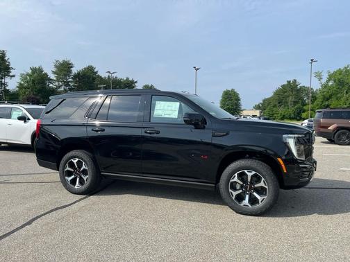 Onyx Black 2026 GMC Yukon 4WD AT4