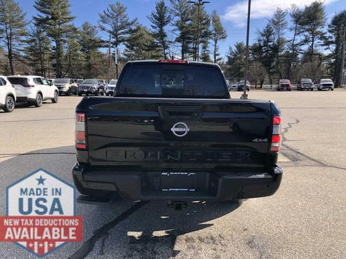 Super Black 2026 Nissan Frontier SV