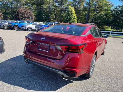 Scarlet Ember Tintcoat 2026 Nissan Altima SV AWD