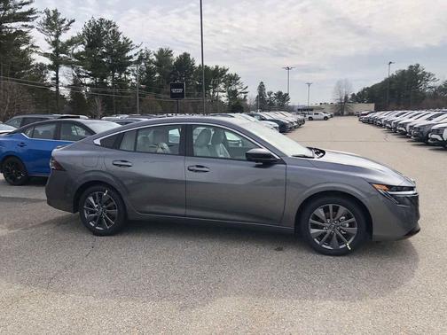 Gun Metallic 2026 Nissan Sentra SL