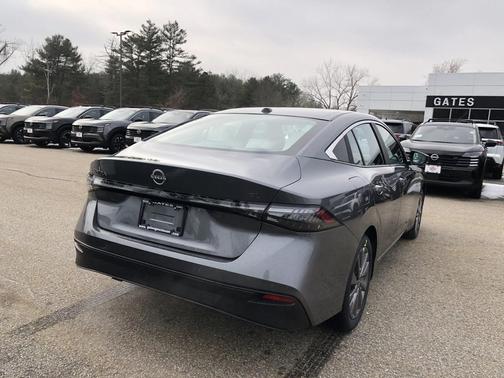 2026 Nissan Sentra SL