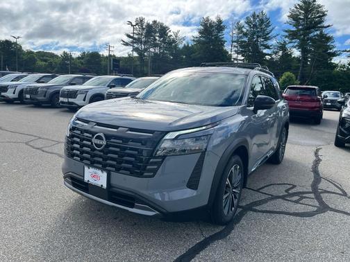 Boulder Gray Pearl 2026 Nissan Pathfinder Platinum