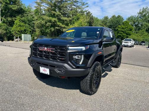 Onyx Black 2024 GMC Canyon AT4X