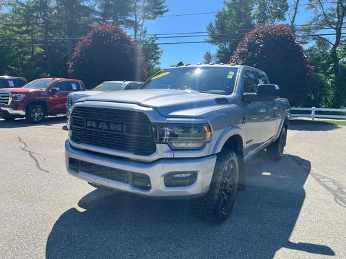 Billet Silver Metallic Clearcoat 2022 RAM 3500 Limited Crew Cab 4x4 6'4' Box