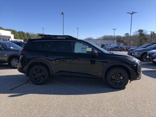 2025 Nissan Rogue Rock Creek