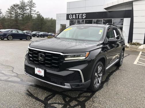 2024 Honda Pilot Touring 8-Passenger