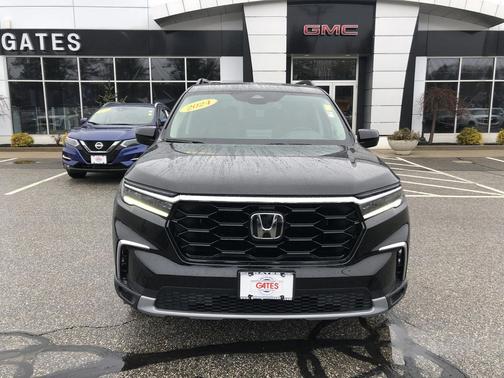 2024 Honda Pilot Touring 8-Passenger