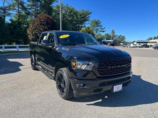 Diamond Black Crystal Pearlcoat 2023 RAM 1500 Big Horn/Lone Star