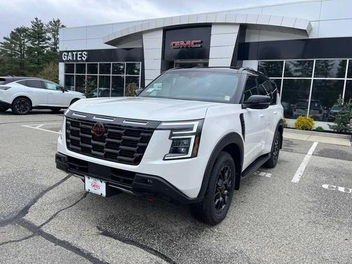 Aspen White SPR Black 2026 Nissan Armada PRO-4X