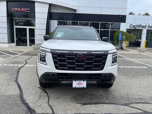 Aspen White SPR Black 2026 Nissan Armada PRO-4X