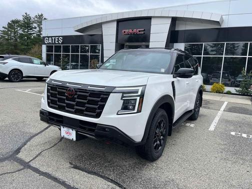 Aspen White SPR Black 2026 Nissan Armada PRO-4X