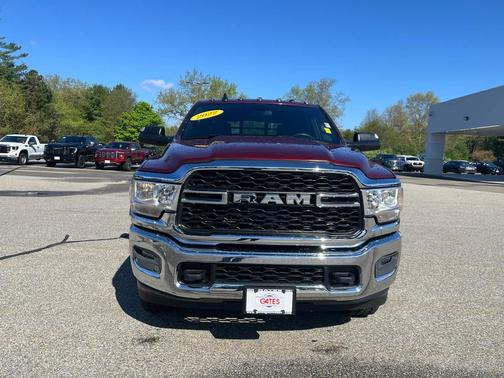 Delmonico Red Pearlcoat 2022 RAM 3500 Tradesman Crew Cab 4x4 6'4' Box