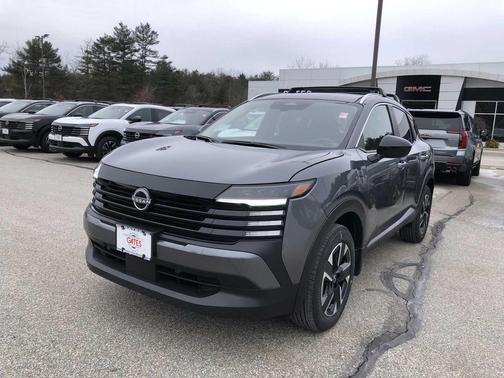Gun Metallic 2026 Nissan Kicks SV