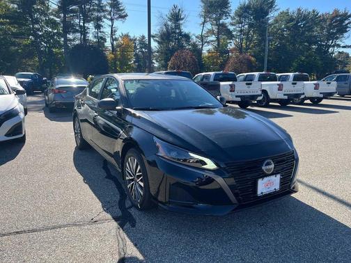 Super Black 2026 Nissan Altima SV AWD
