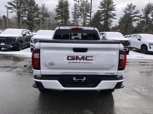 2023 GMC Canyon AT4