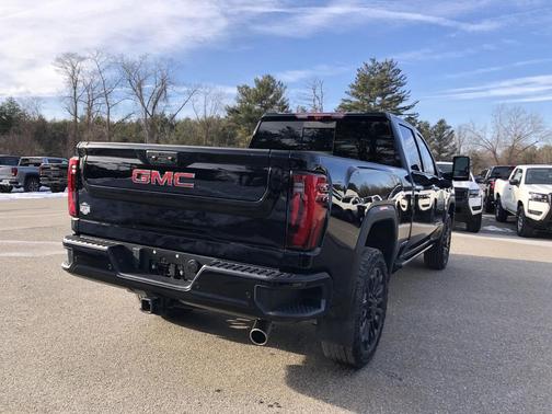 2024 GMC Sierra 2500 Denali