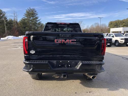 2024 GMC Sierra 2500 Denali