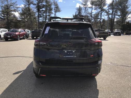 2025 Nissan Rogue Rock Creek